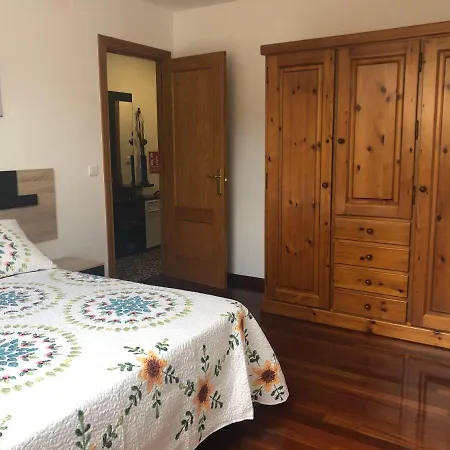 Apartamento El Cine Cangas de Onis Exterior photo